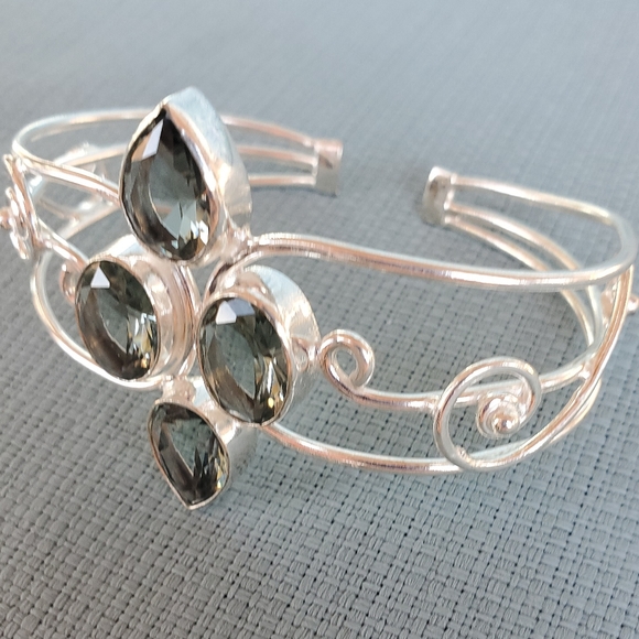 New Absolutely Stunning Paraiba Tourmaline 935 Silver Adjustable Cuff Bracelet. - Picture 11 of 16